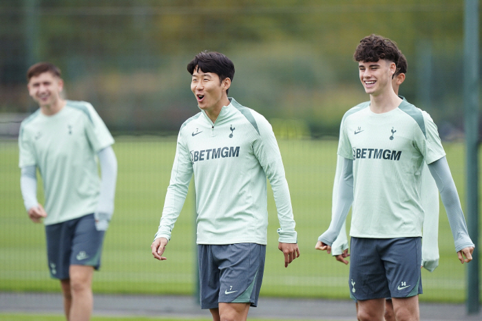 '32-year-old SON? There are a lot of prospects even if you leave!' Son Heung-min notification of failure to renew contract → possible release...'You have to be realistic from the club's point of view'