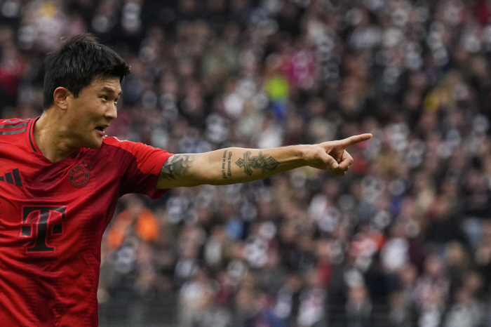 'KIM if you do it like now, you're completely ruined' was nonsense! Kim Min-jae tops the world's best centerback 'Authorized Certification'→Best Performance Score