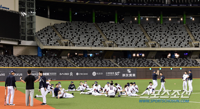 'One Day Before the Competition' Finally Visits Taipei Dome for the First Time'Premier 12 Official Schedule'