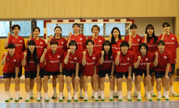 The 女 handball team in crisis will play again, and Lee Gye-cheong-ho will start training in preparation for the Asian Championship in December