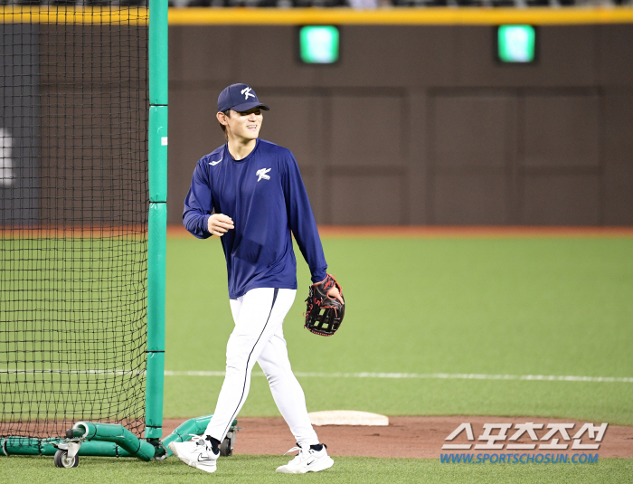 'Taipei Dome No Defensive Problem' Kim Do-young Starts 3rd Batcher and 3rd baseman Against Taiwan, Stable Defense 