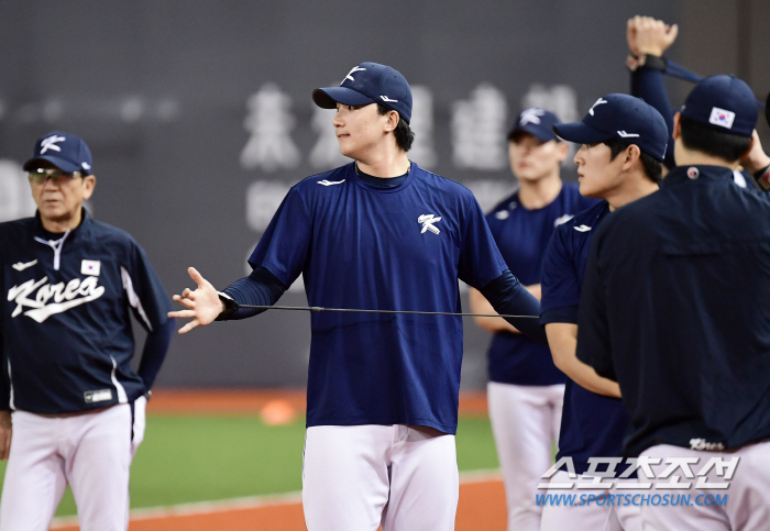 'Taipei Dome No Defensive Problem' Kim Do-young Starts 3rd Batcher and 3rd baseman Against Taiwan, Stable Defense 