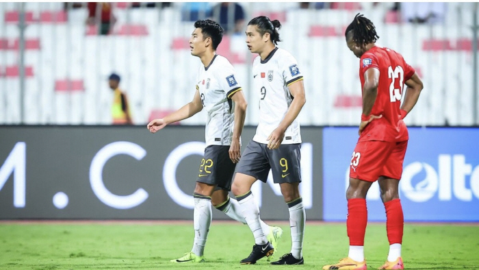 China's twist! 'Jang Winning Theater goal in the 44th minute of the second half' beat Bahrain 1-0 and won 2 consecutive games...Tied with No. 2 Australia, he saved his hopes of advancing to the World Cup