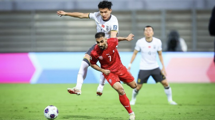 China's twist! 'Jang Winning Theater goal in the 44th minute of the second half' beat Bahrain 1-0 and won 2 consecutive games...Tied with No. 2 Australia, he saved his hopes of advancing to the World Cup