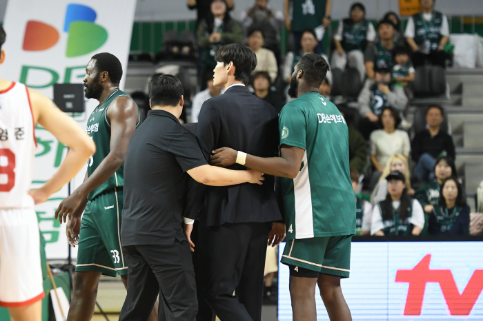 'Doubtful of the referee's authenticity'DB coach Kim Joo-sung referred to the KBL Finance Committee