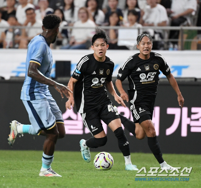 'Already 'Porten' Exploded' Yang Min-hyuk joins Tottenham early, and expectations are full in 英 →'Injured Ward' Early reservation for his debut in the first division