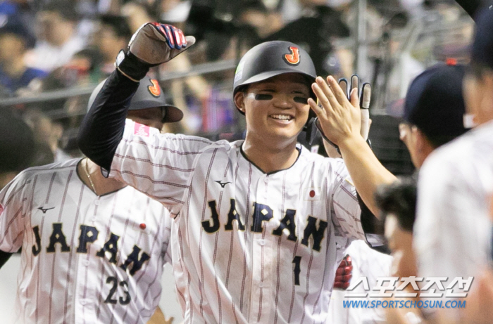 ''Hanshin Starting Win - Save Yomiuri' Japan 'Anbang' also beat Taiwan. a 3-1 victory. For the third time in a row, we've actually booked the top spot in the group 