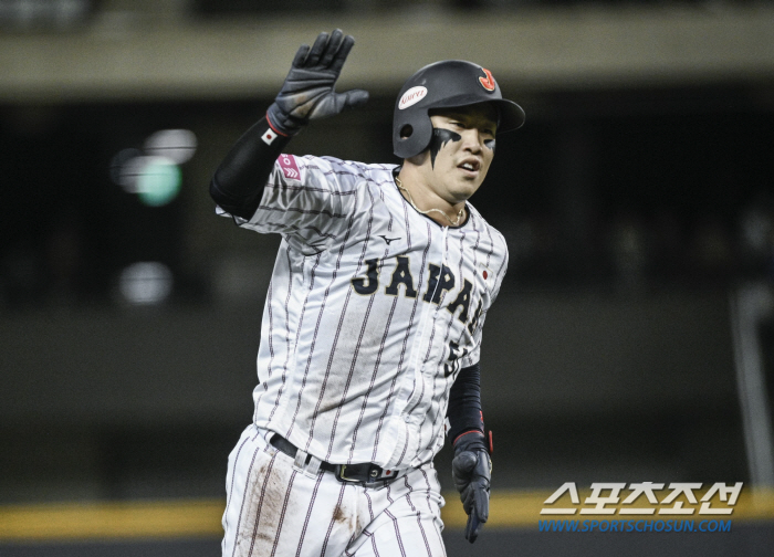 ''Hanshin Starting Win - Save Yomiuri' Japan 'Anbang' also beat Taiwan. a 3-1 victory. For the third time in a row, we've actually booked the top spot in the group 