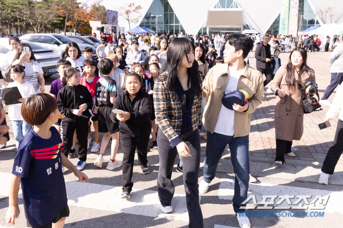 'Sharing Heals' Shin Yu-bin, the reason why Dangjin Yu Boys Table Tennis Festival was created