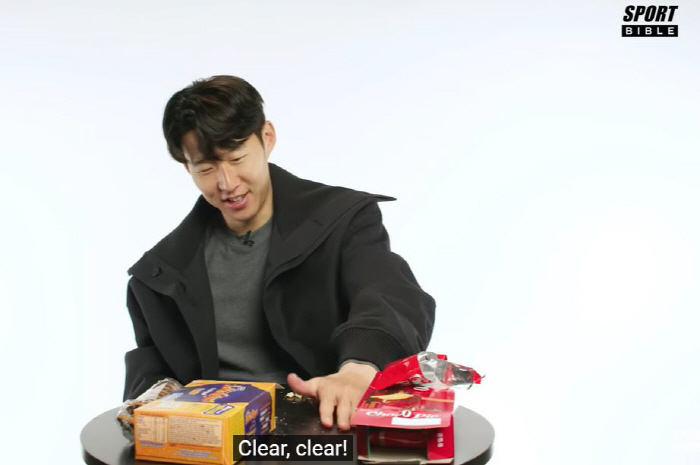 'Korea-English Snack War' recalled by SON'Park Ji-sung X Man U Choco Piesal'