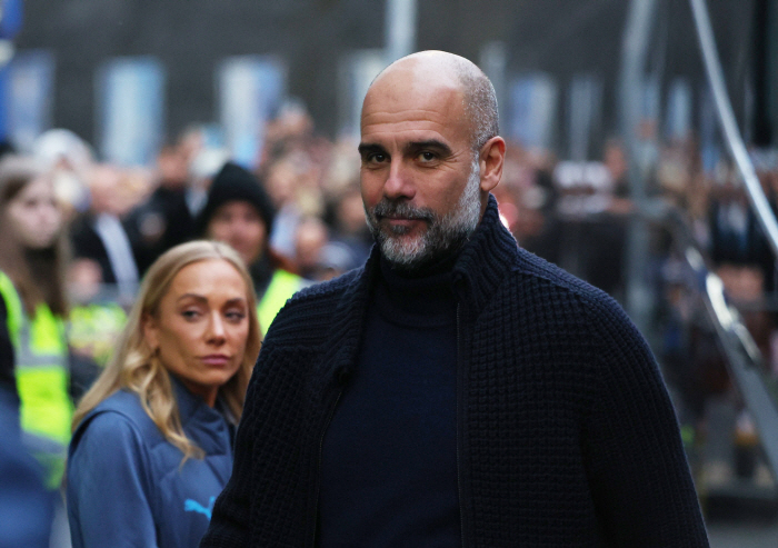 Man City fans, make some noise!' Guardiola to stay in Manchester City...英The press '11 agreement, large-scale rebuilding'