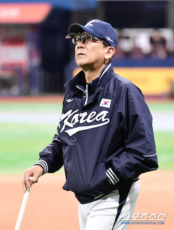 Samsung recruited Choi Il-eon, the head coach of Futures, for 32 years of coaching experience, and will contribute to nurturing" 