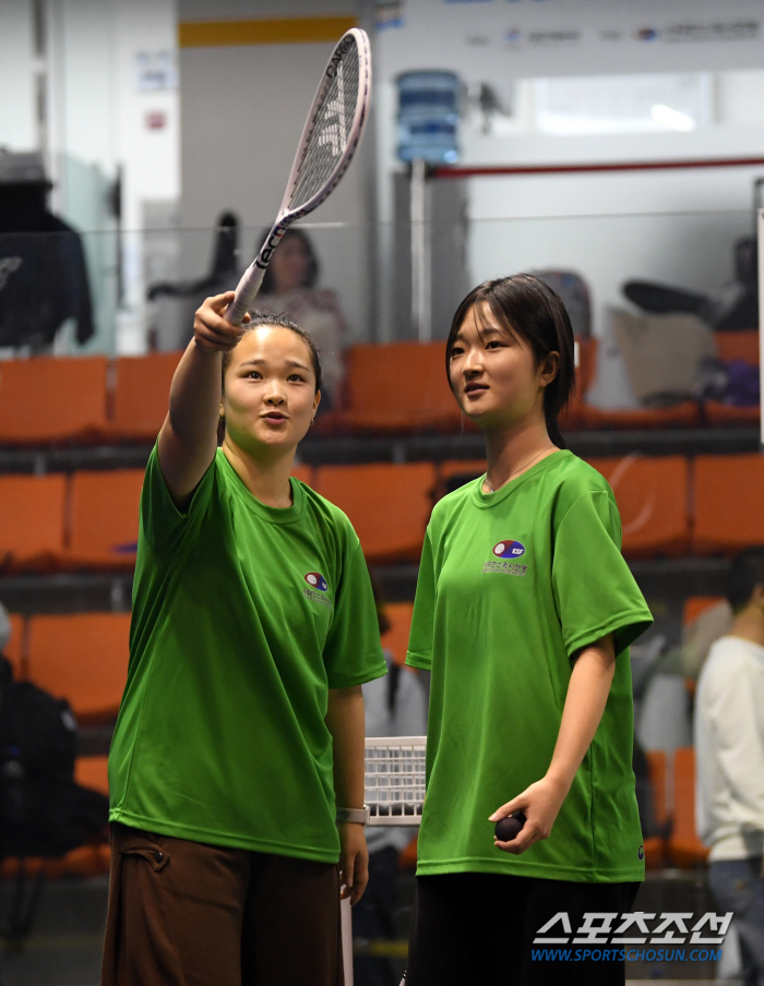 'Losing 30 kg of body 銅 in just a year and a half since entering the world' '17-year-old squash Shin Seong'Jeong Su-ah's happy and pure 運 Youth Movement