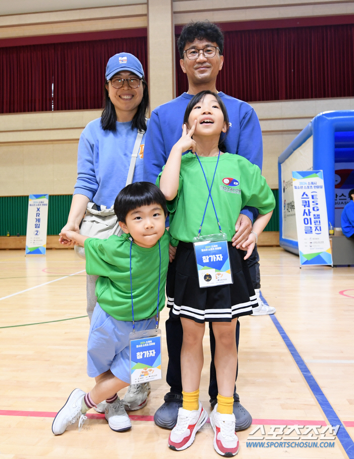 'Losing 30 kg of body 銅 in just a year and a half since entering the world' '17-year-old squash Shin Seong'Jeong Su-ah's happy and pure 運 Youth Movement