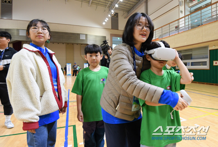 'Losing 30 kg of body 銅 in just a year and a half since entering the world' '17-year-old squash Shin Seong'Jeong Su-ah's happy and pure 運 Youth Movement