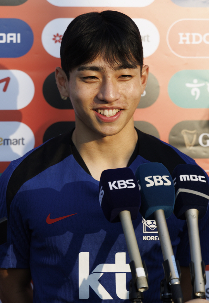 Lee Hyun-joo shot his second goal of the season upon returning to his team. Hanover lost 1-2 to Darmstadt