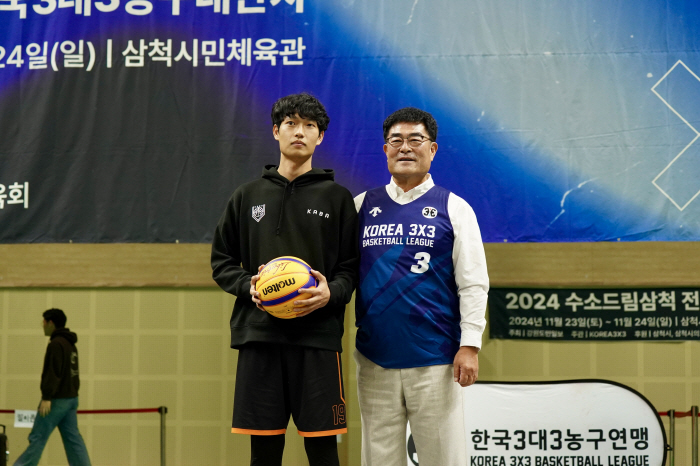 '3 to 3 basketball, which gives hope and potential to local residents and students, will make it bigger.' Salesman Promises Samcheok Mayor Park Sang-soo to Revive Samcheok