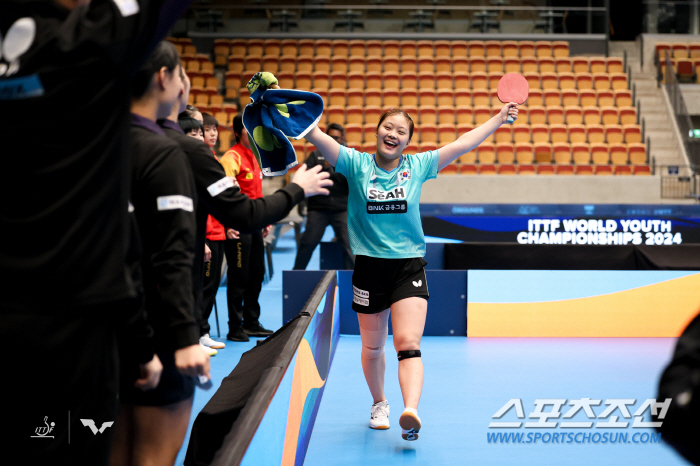 'Junior World Championship for the first time ever!' Yoo Hae-rin X Park Ga-hyeon X Choi Na-hyeon 'Second generation of table tennis' wrote history