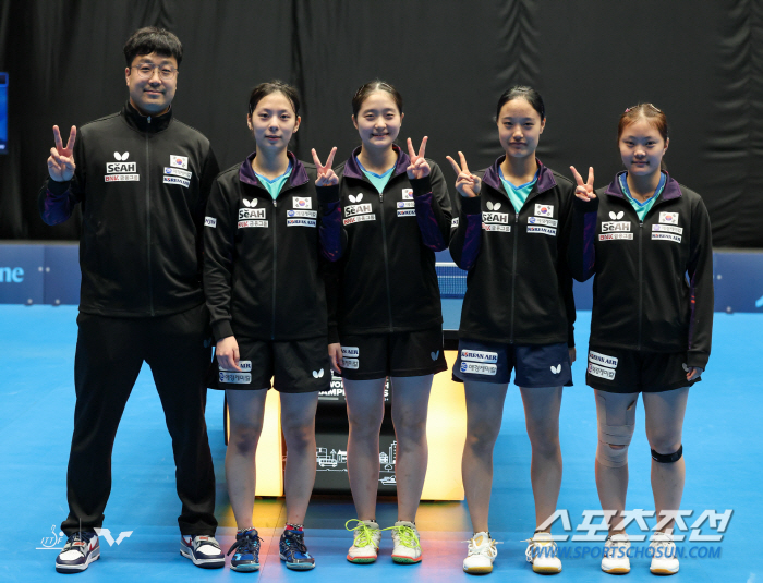 'Junior World Championship for the first time ever!' Yoo Hae-rin X Park Ga-hyeon X Choi Na-hyeon 'Second generation of table tennis' wrote history