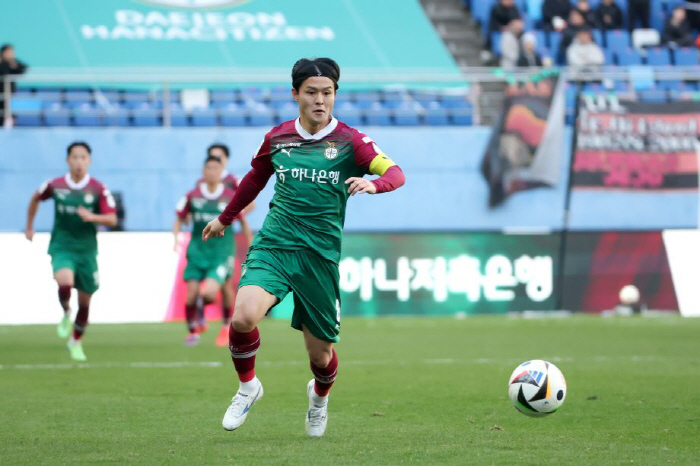 'King Sejong' Daejeon Hana Citizen MF Ju Se-jong achieves a record of 200 K-League 1 games!