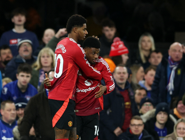 Mourinho 2.0? Starts with anxiety 'Goal explosion 2 minutes after debut'→'Frustrated 2nd half' Still half of the Amorim effect...Manchester United draw 1-1 against Ipswich