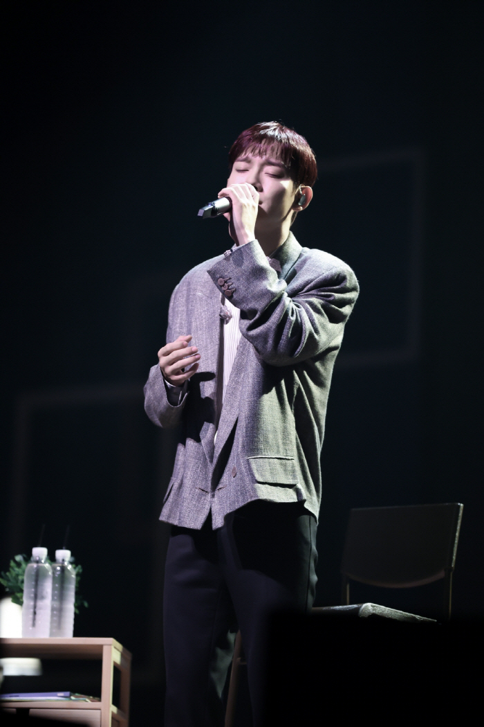 EXO's CHEN Concludes Successful Asia Tour 'Beyond the DOOR'