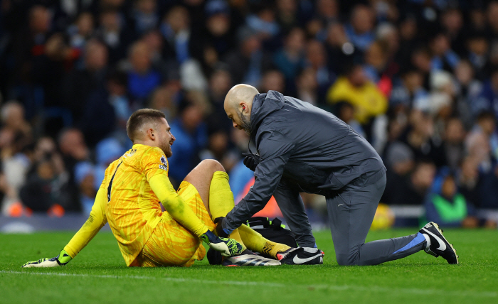 'Tottenham GK's fiery fighting spirit, which played for an hour against Manchester City with an ankle fracture' Vicario went up the operating table