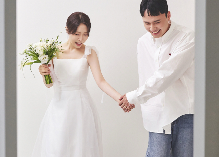 Lotte Giants Manager Lim Gun-woo is married on the 30th and has been dating for four and a half years