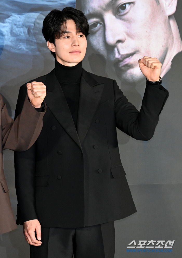  Lee Dongwook, unwavering coolness!