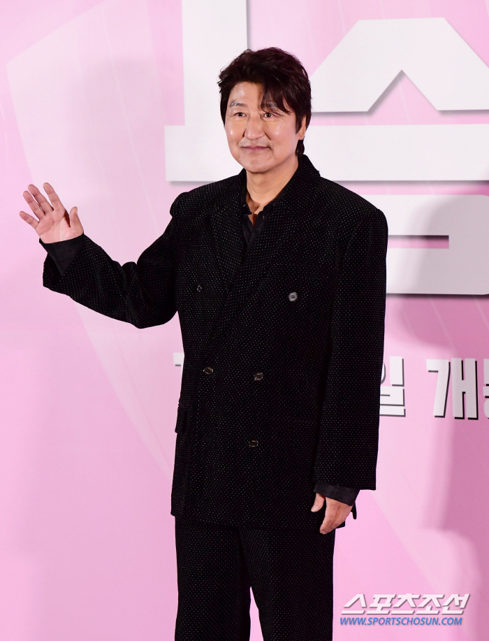  Song Kang-ho 'Charismatic volleyball coach'