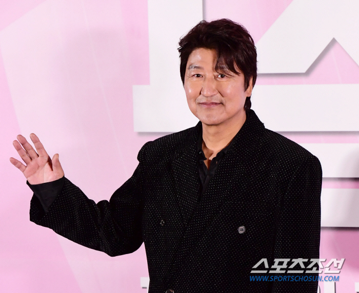  Song Kangho 'Look forward to winning the movie'