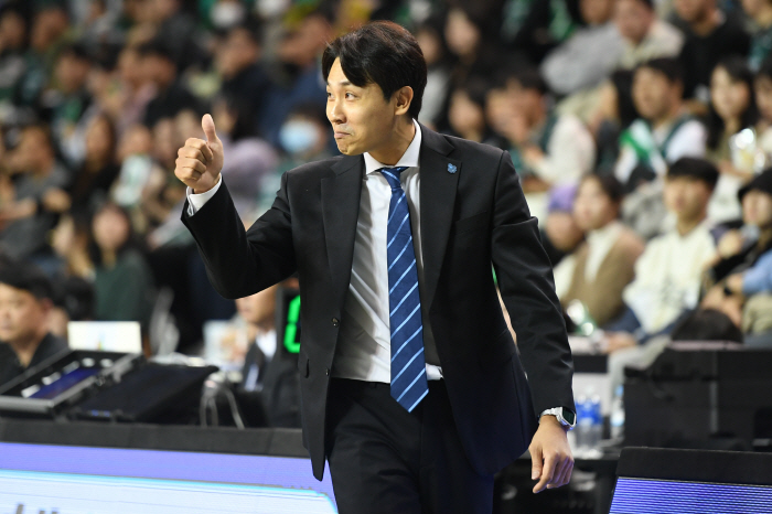  Director Kim Tae-sul's debut match, although he lost, how was he satisfied? → 'It was fun.' Everything I ordered from the players is done.'