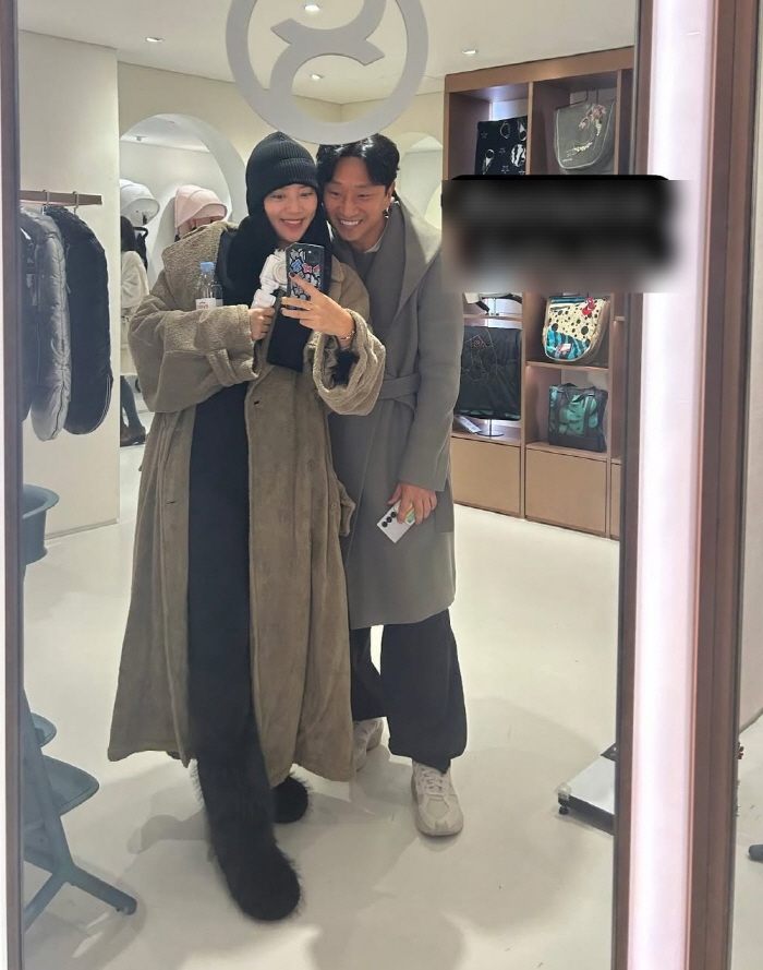 '18 Weeks of Pregnancy' Son Dambi, she's already gone to buy baby supplies..♥Shopping with Lee Kyu-hyuk