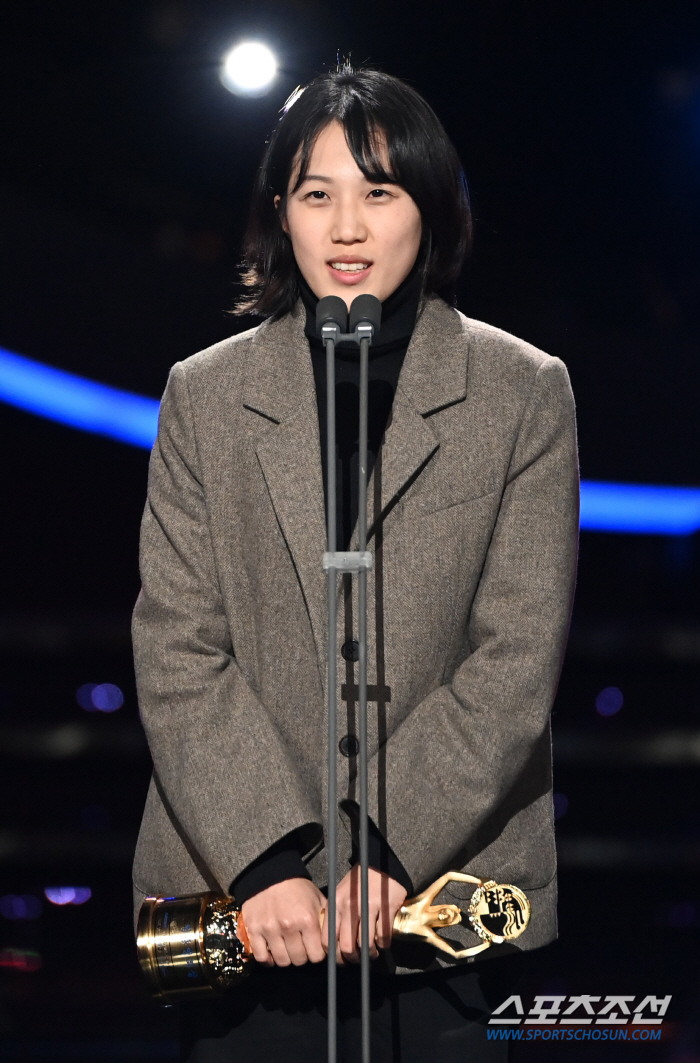  Director Song Ji-seo of 'Yurim' Short Film Award'Don't forget small films'