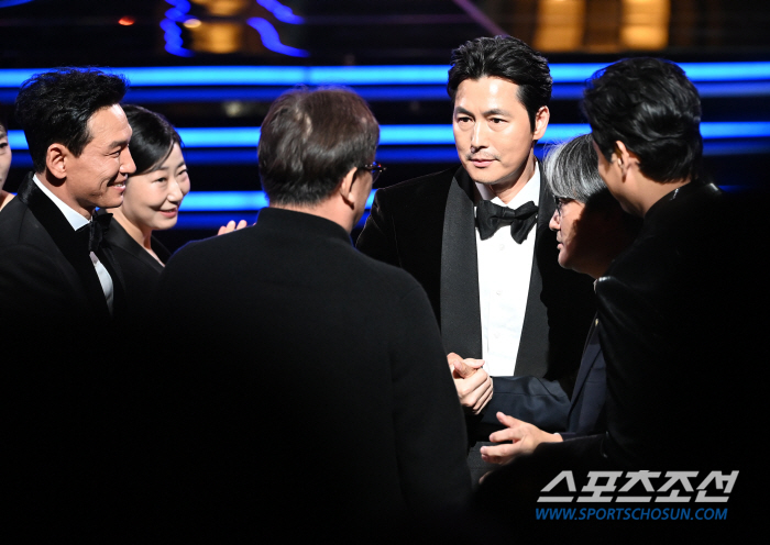  Jung Woo-sung wins Seoul's best spring work award