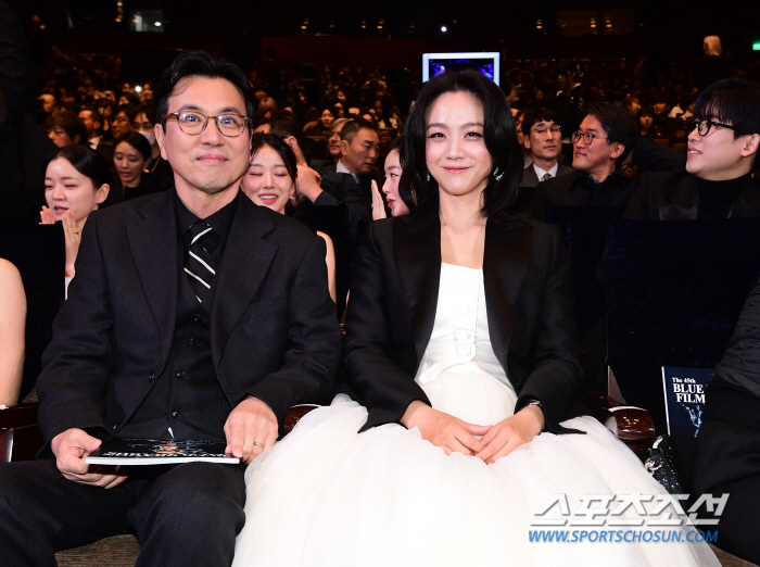  Kim Tae-yong - Tang Wei 'Happy Blue Dragon Film Awards Outing'