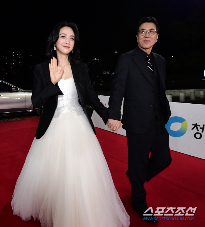  Tang Wei - Director Kim Taeyong, Lovely