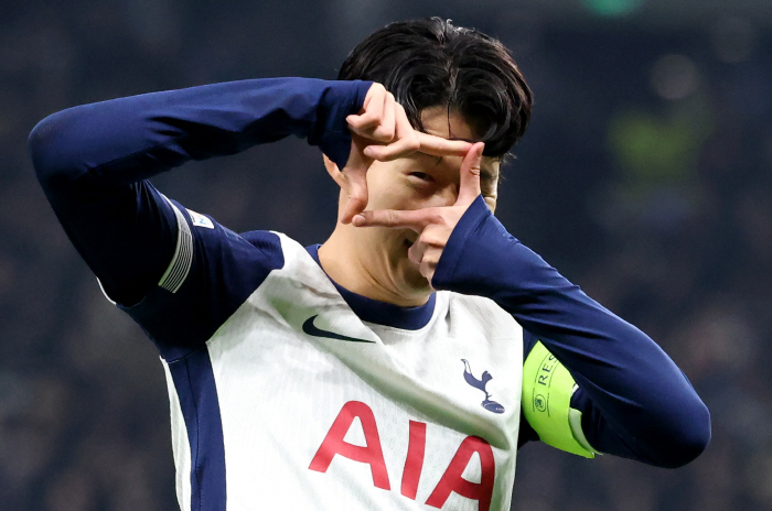 Son Heung-min scored his 4th goal of the faded season despite his 77th minute  highest rating...Tottenham to draw 2-2 with Rome