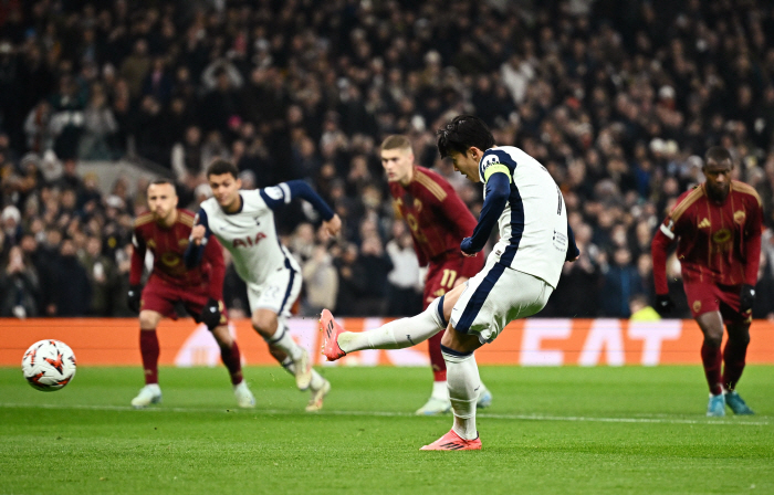 'Son Heung-min's 4th goal' Tottenham 2-1 AS Roma ends in the first half