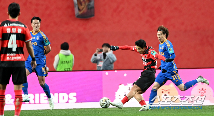  'One Team'Pohang'We're the king of the Korea Cup!' → Ulsan's royal authority has been destroyed