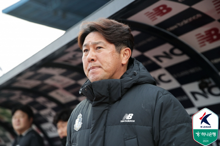 'Seok-defeat' E-Land coach Kim Do-kyun'Jeonbuk adaptation, miraculously write in the second game'