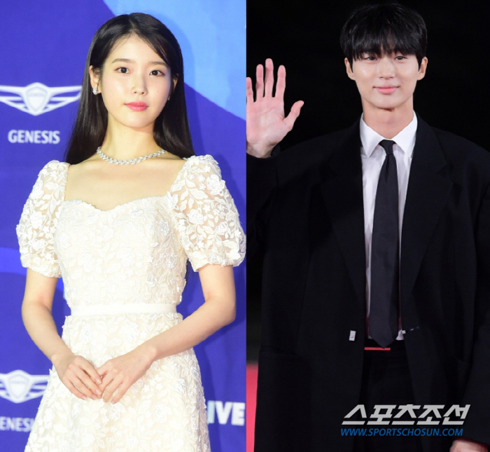 Byun Woo-seok and IU are in a romantic relationship...Appearing in the '21st Century Grand Prince Wife' 