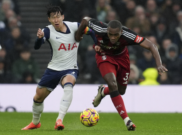 'Son Heung-min full time' Tottenham draw 1-1 against Fulham with 10 players