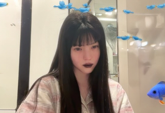 Han So-hee made an all-time transformation with full bangs and black ...