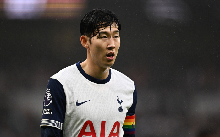 Son Heung-min's lowest rating humiliation was too quiet' A harsh comment...SON lost a critical opportunity