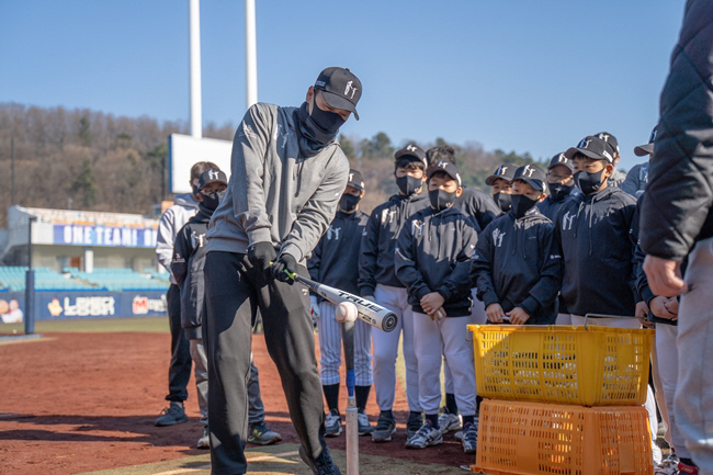 'All current and former professional players will be dispatched'204 Lee Seung-yeop Dream Baseball Camp will be held in Daegu