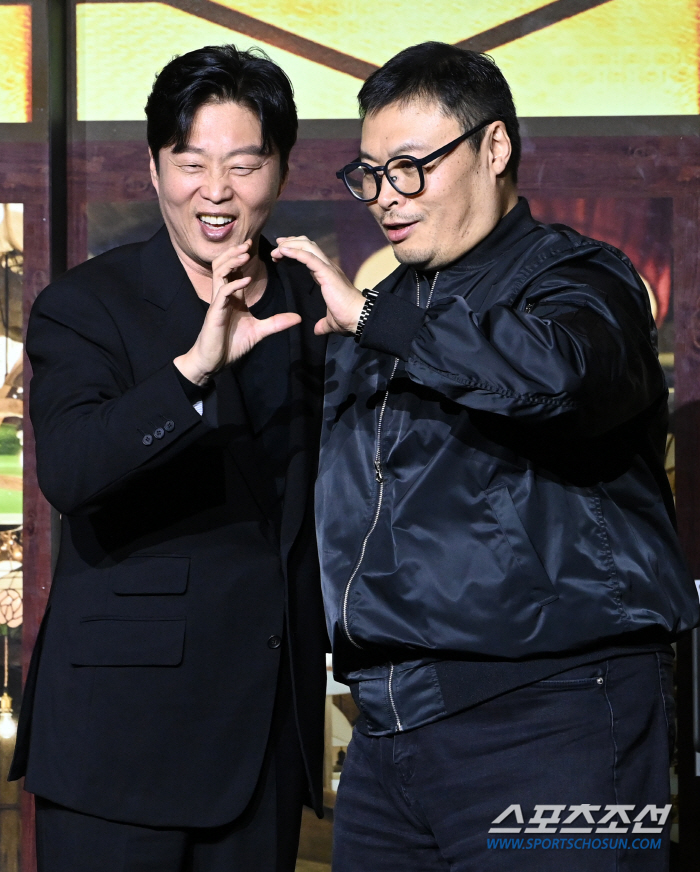  Director Kim Hee-won - Writer Kang Pul made a heart together