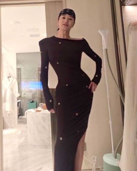  Kim Hye-soo revealed her perfect body without fat, and the secret is 'Babel in the water?'