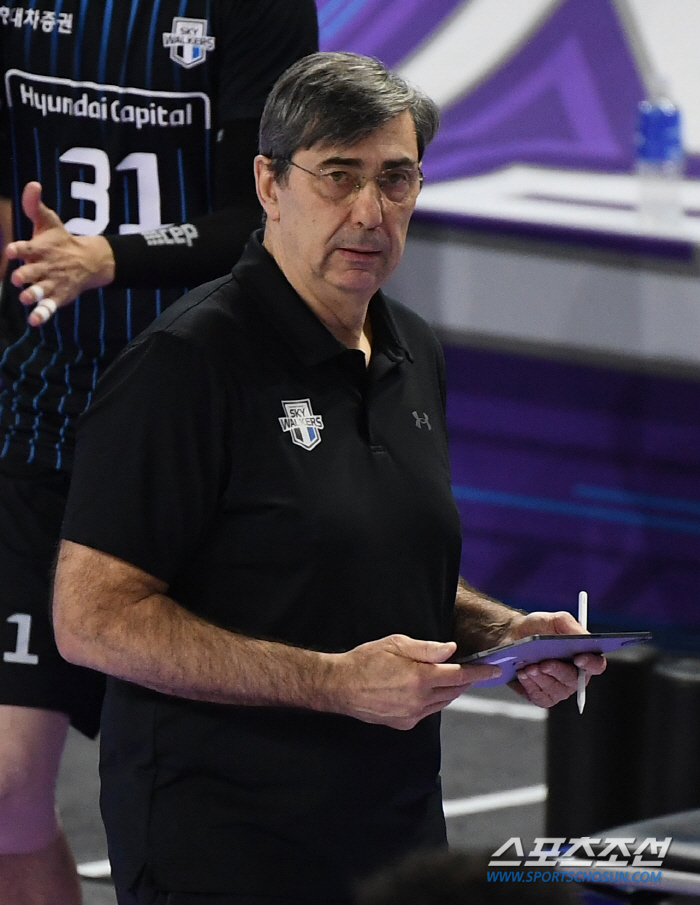 After the cup competition, I caught both the 1st and 2nd RsStopping 5 consecutive wins → Recapturing the leader, Satisfied head coach 'I think I can take another step forward.'