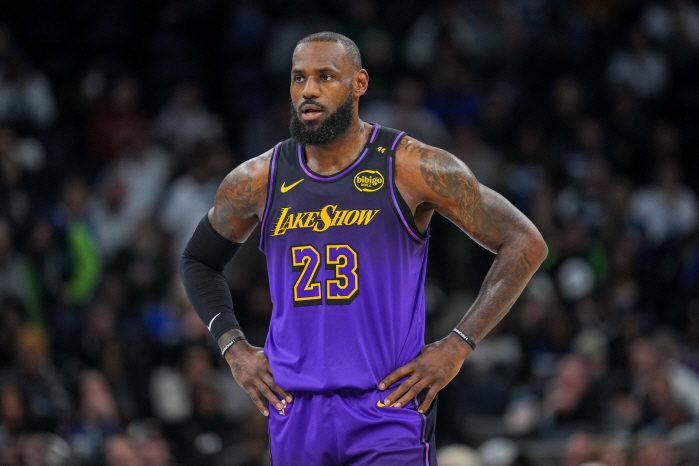 Aging in earnest? LeBron James at a crossroads. U.S. media 'Worst shooting slump, efficiency plunges.' 40 years old, finally?'